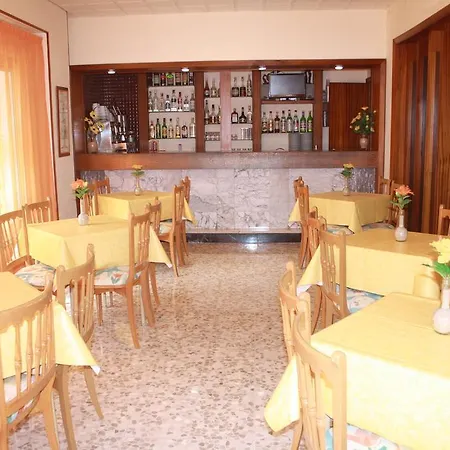 Torre Mar 3* Σαλού