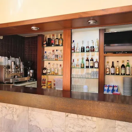 Torre Mar Πανσιόν 3*