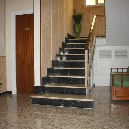 Πανσιόν Torre Mar 3*