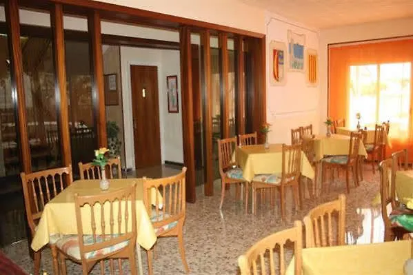 Guest house Torre Mar 3*